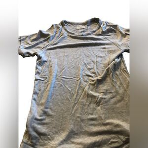 Lou Grey size small t shirt excellent condition see pics